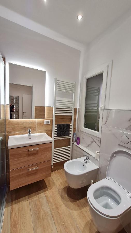 Апартаменти Giudei House Smart 2 Болонья Екстер'єр фото
